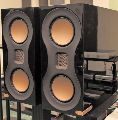 100万円した スピーカー台 某テレビ局 編集室 の 特注品 左右で295kg 100万円した スピーカー台 某テレビ局 編集室 の 特注品 左右で295kg